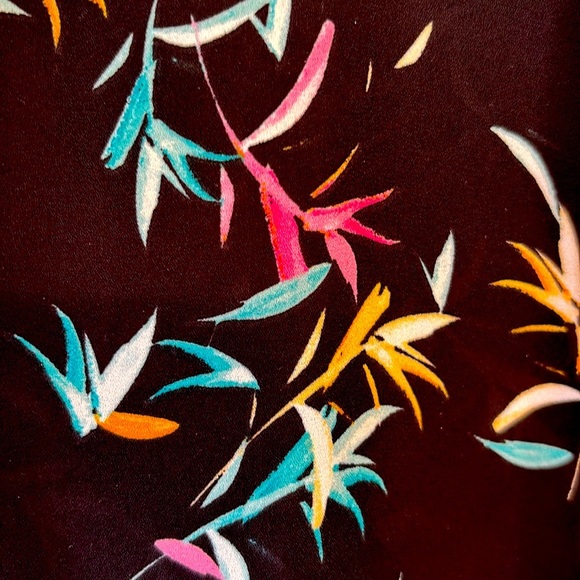 WORTHINGTON Floral Sleeveless Top Black - Picture 4 of 5